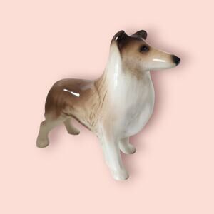 Vintage Collie Lassie porcelain figurine,Perfect condition, gift quality